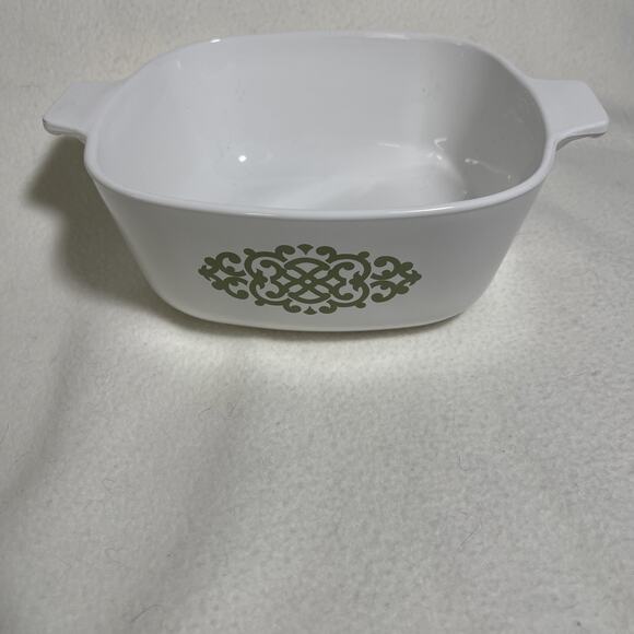 Corningware Other - Corningware A-1 1/2 -B Green Shell Oil Medallion 1 1/2 QT NO LID